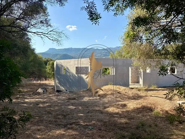 Maison en cours de construction - Figari