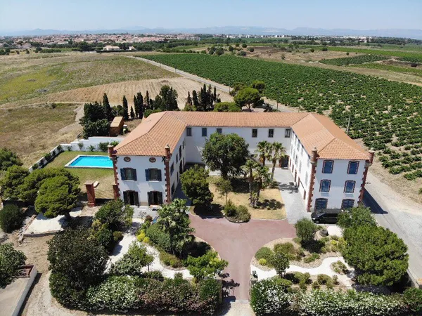 Vends château 2000m²