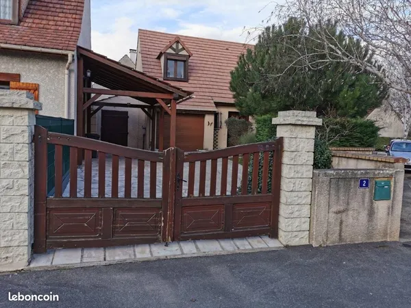 Maison individuelle 110m2 F5 à Rungis