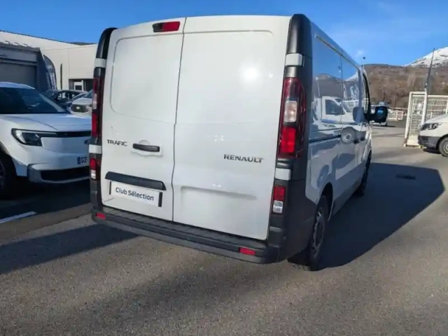 Renault Trafic fg l1h1 2t8 2.0 blue dci 150ch extra -24 — photo 8