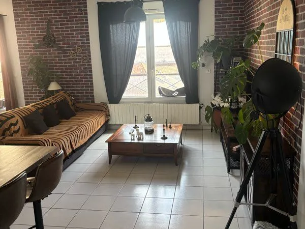 Bel Appartement Atypique de 103m2