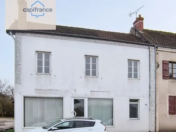 Immeuble au coeur du bourg - Fort potentiel d'aménagement
