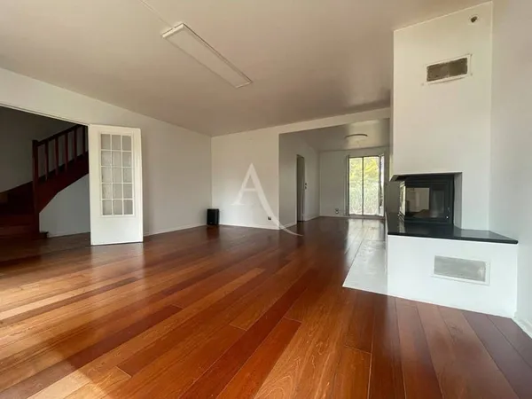 Maison 6 pièces 144 m²