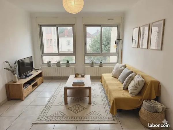 Appartement 3 pièces - place du 30 octobre DIJON meublé ou non à proximité du lycée Carnot - idéal p