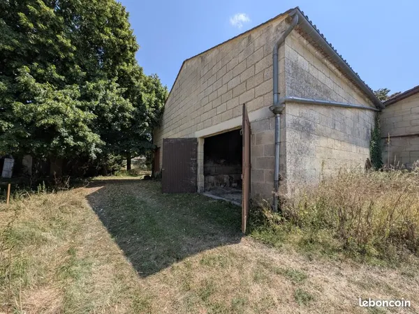 Immeuble 180 m²