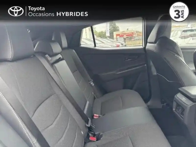 Toyota C-Hr + 224ch 77kwh design grande autonomie — photo 7