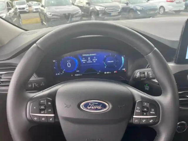 Ford Kuga 1.5 ecoblue 120ch titanium — photo 7