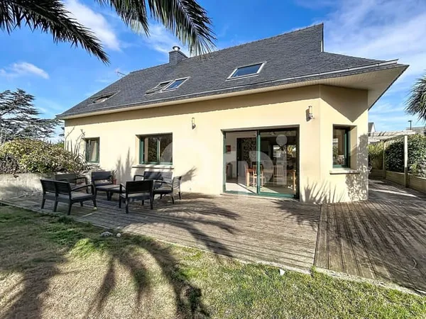 Maison 6 pièces 185 m²