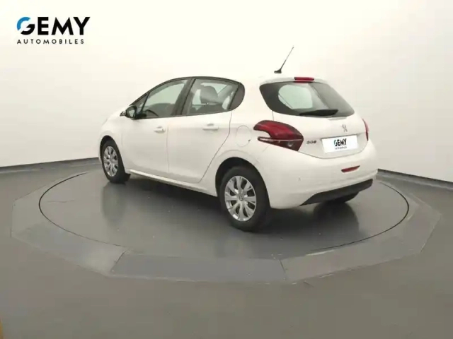 Peugeot 208 affaire bluehdi 100 s&amp;s bvm5 — photo 3