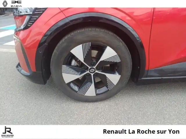 Renault Megane e-tech electric ev60 220ch equilibre super charge -b — photo 8