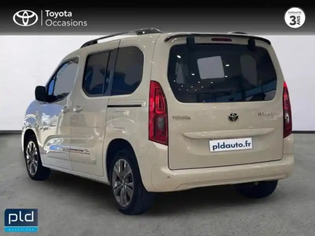 Toyota Proace city verso medium 1.5 100 d-4d design rc23 — photo 6