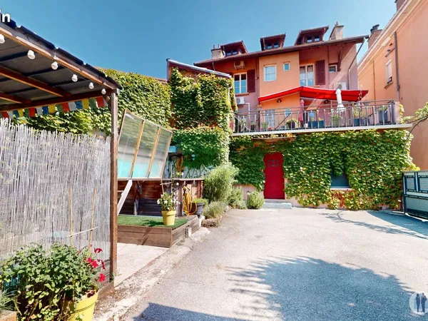 Triplex 5 pièces 174 m²