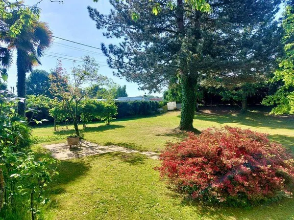 Terrain constructible 649 m²