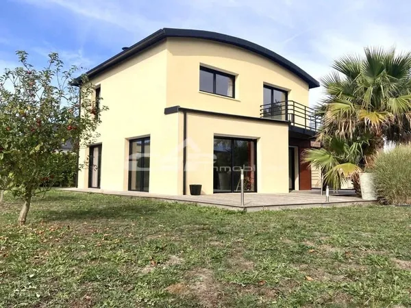 Maison 6 pièces 140 m²