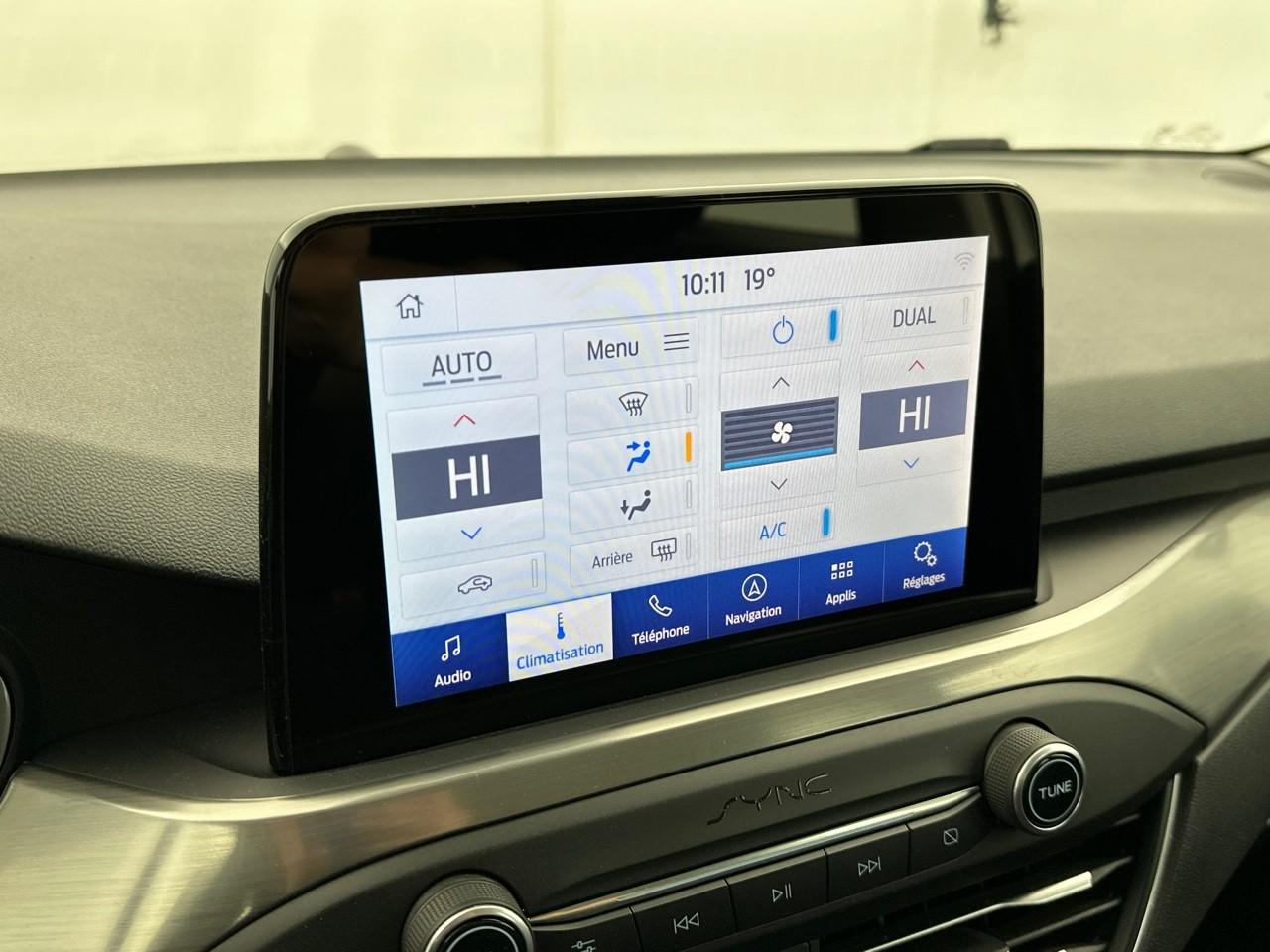 Ford Focus 1.0 ecoboost 125 s&s titanium — photo 24