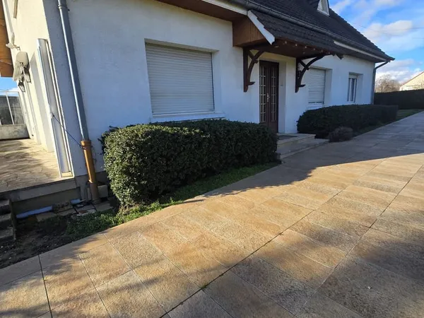 Maison 10 pièces 210 m²