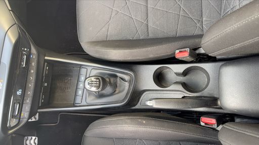Hyundai Bayon 1.0 T-GDi MHEV 100 - Creative – 2022 – 52200 km – Hybride essence – Boîte Manuelle — photo 7