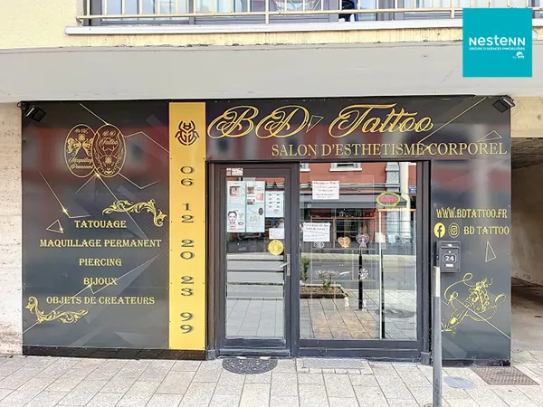MONTROND-LES-BAINS ? LOCAL COMMERCIAL OU PROFESSIONNEL ? EMPLACEMENT STRATÉGIQUE !