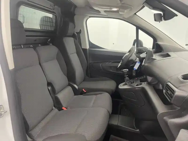 Peugeot Partner fourgon m 650 kg bluehdi 100 s&amp;s bvm6 — photo 57