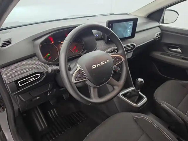 Dacia Jogger tce 110 7 places — photo 27