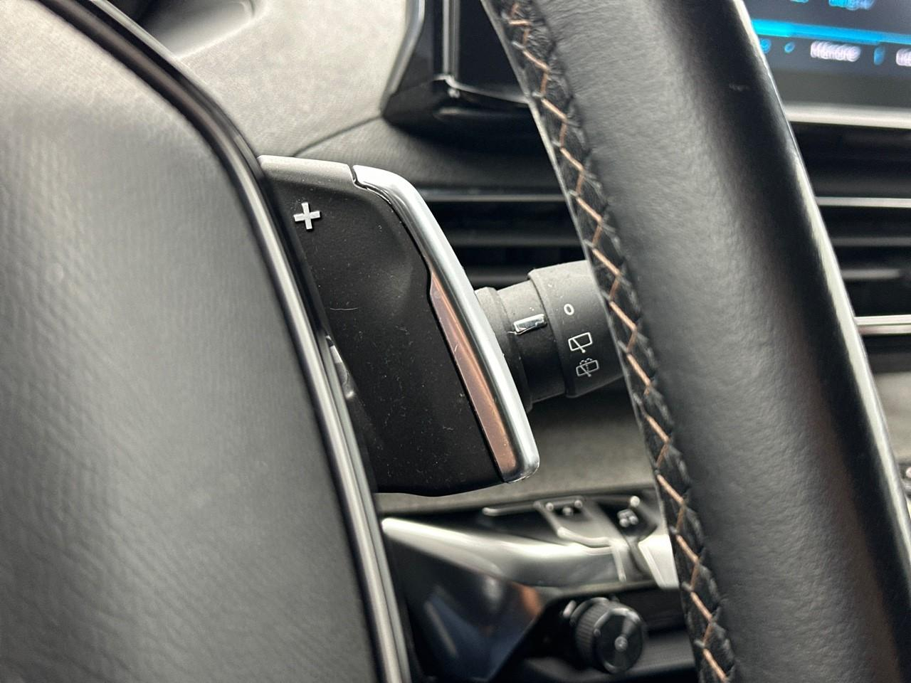 Peugeot 3008 hybrid 225 e-eat8 gt — photo 21