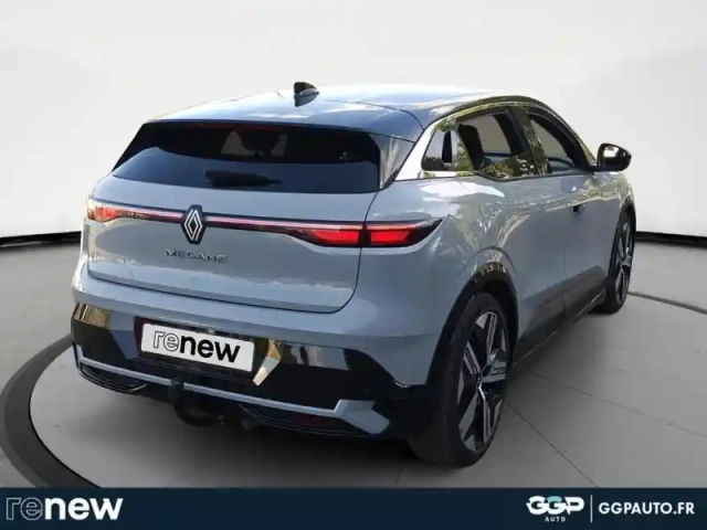 Renault Megane e-tech electric ev60 220ch iconic super charge — photo 5
