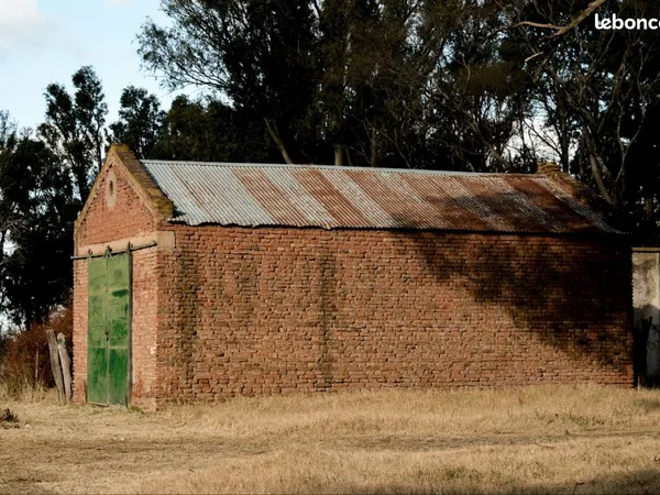 Loue bâtiment stokage