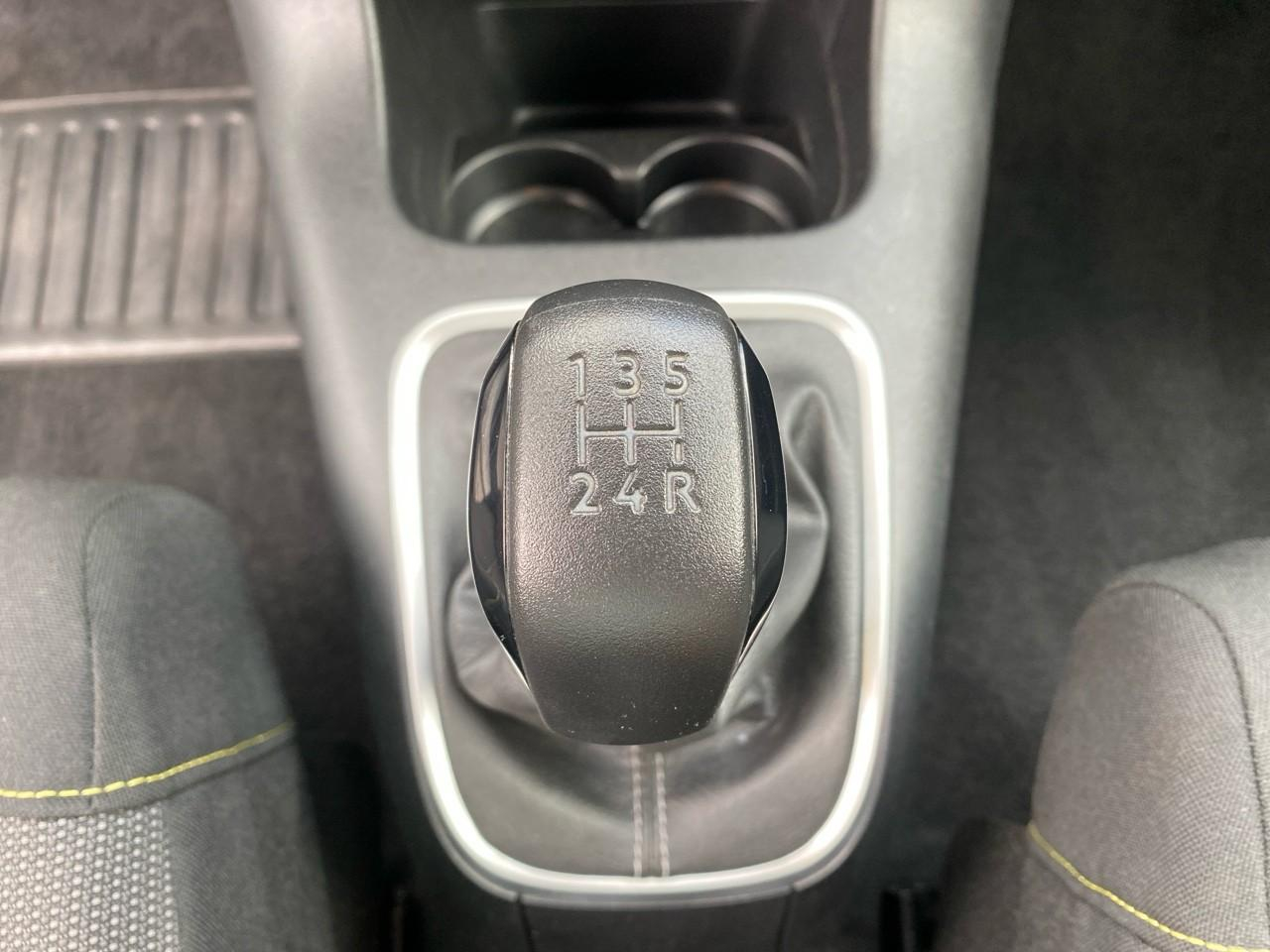 Citroën C3 1.2 puretech 83ch s&s shine — photo 25