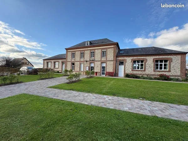 Appartement au dessus de la mairie