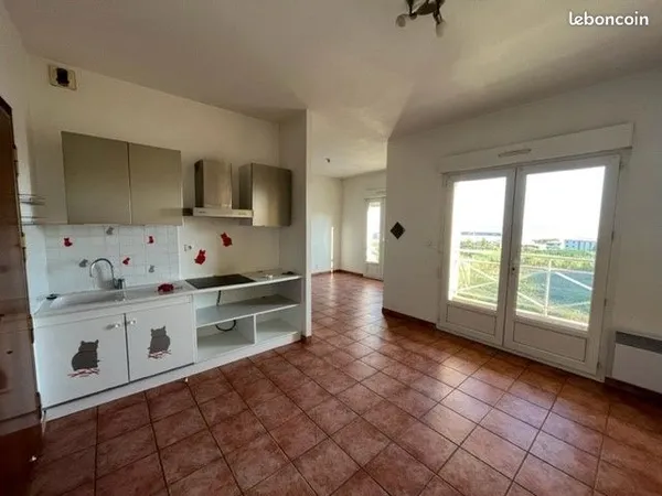 Studio 1 pièce 30 m²