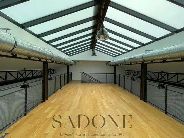 Bureaux 140 m²