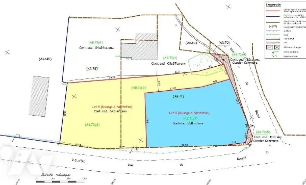 Terrain 650 m²