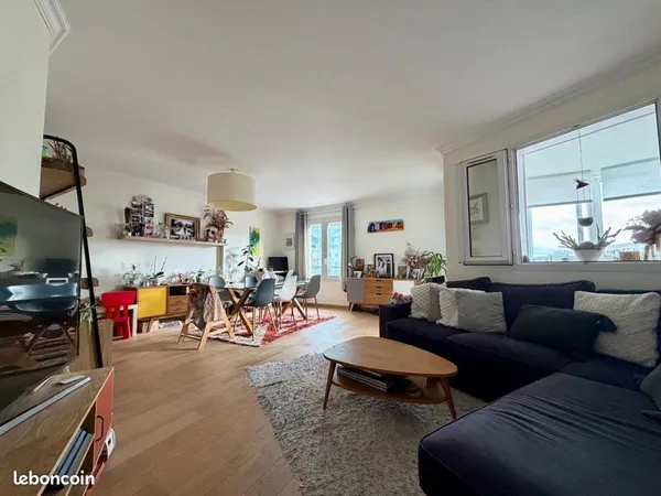 Coup de coeur - Beau T4 84 m² à Montigny-le-Bretonneux