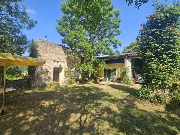 MAISON DE VILLAGE