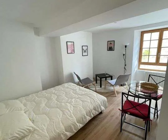 Studio 1 pièce 23 m²