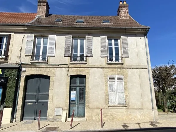 Maison ancienne 5 pièces 126 m² avec jardin au coeur de Rosny-sur-Seine