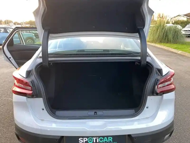 Citroën C4 x puretech 130 s&amp;s eat8 — photo 40