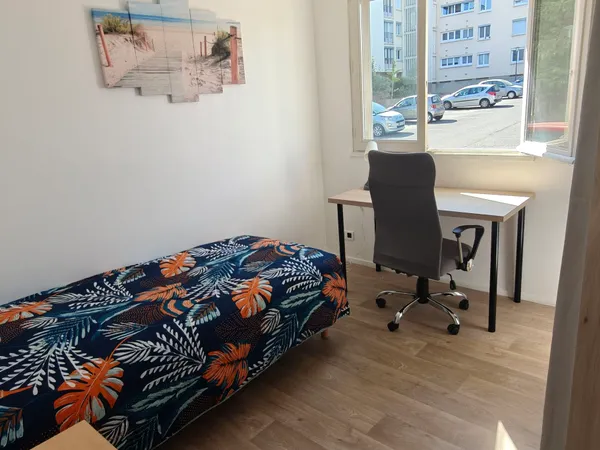 Loue chambre en colocation dans appartement - 84m²
