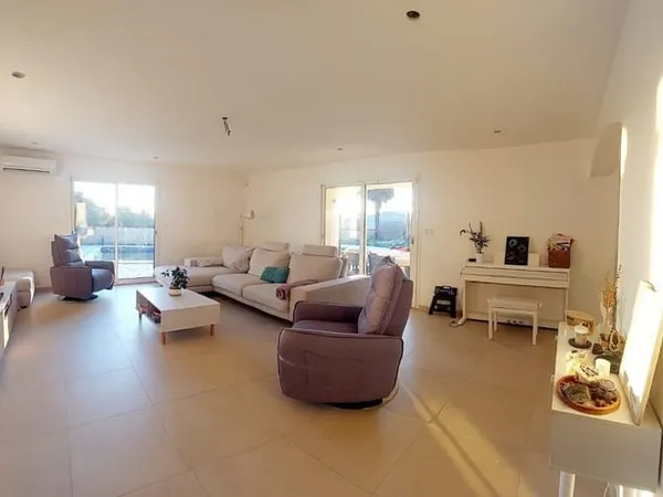 Maison 5 pièces 164 m²