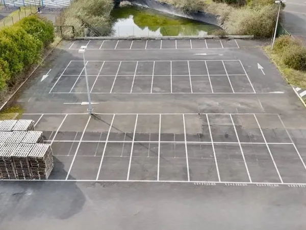 Parking 2000 m²