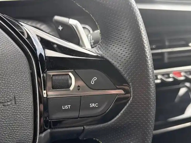 Peugeot 2008 puretech 130 s&amp;s eat8 — photo 46
