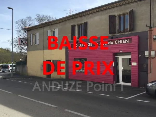Immeuble commercial 56 m²