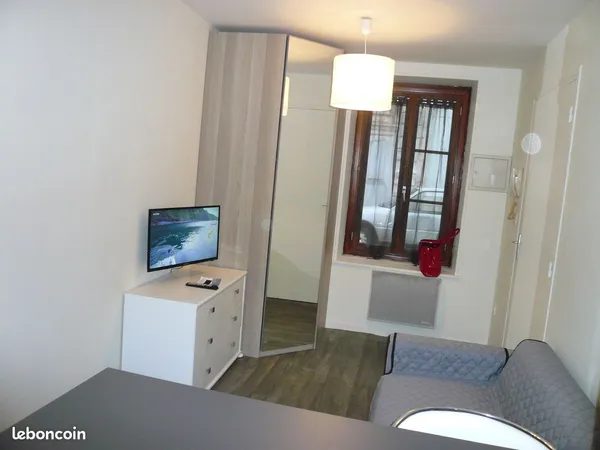 Studio meublé 20 m² Auxerre centre ville