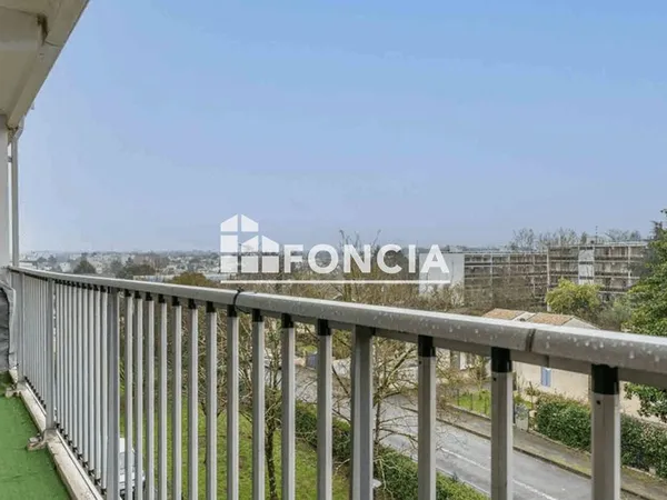 Appartement T4 lumineux avec balcon - Lormont