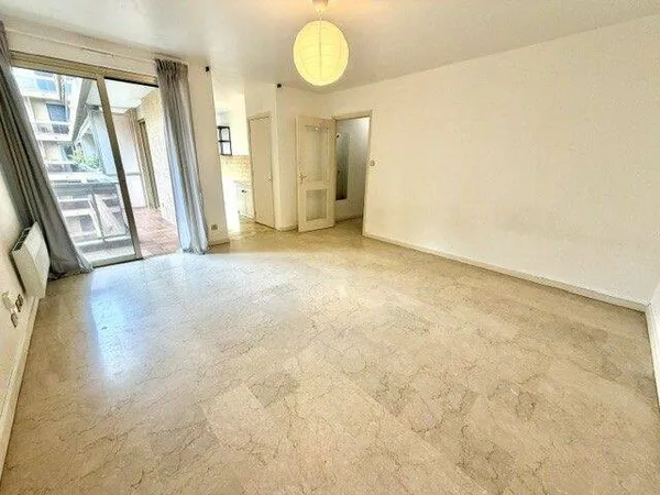 Studio 1 pièce 39 m²