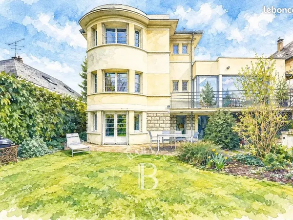 Maison 9 pièces 220 m²
