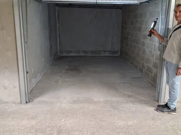 Garage 20 m2 environ