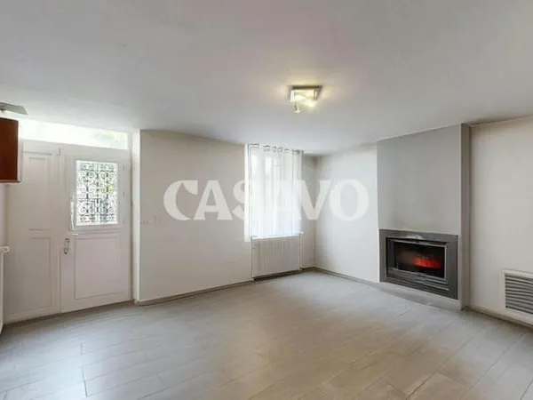 Vente Villa 7 pièces de 164m² - 77139 Étrépilly