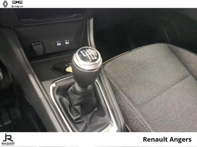 Renault Captur 1.2 tce 115ch techno - 26 — photo 12