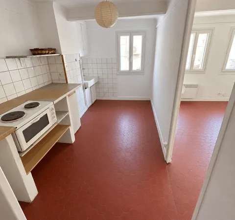 Studio 3 pièces 26 m²